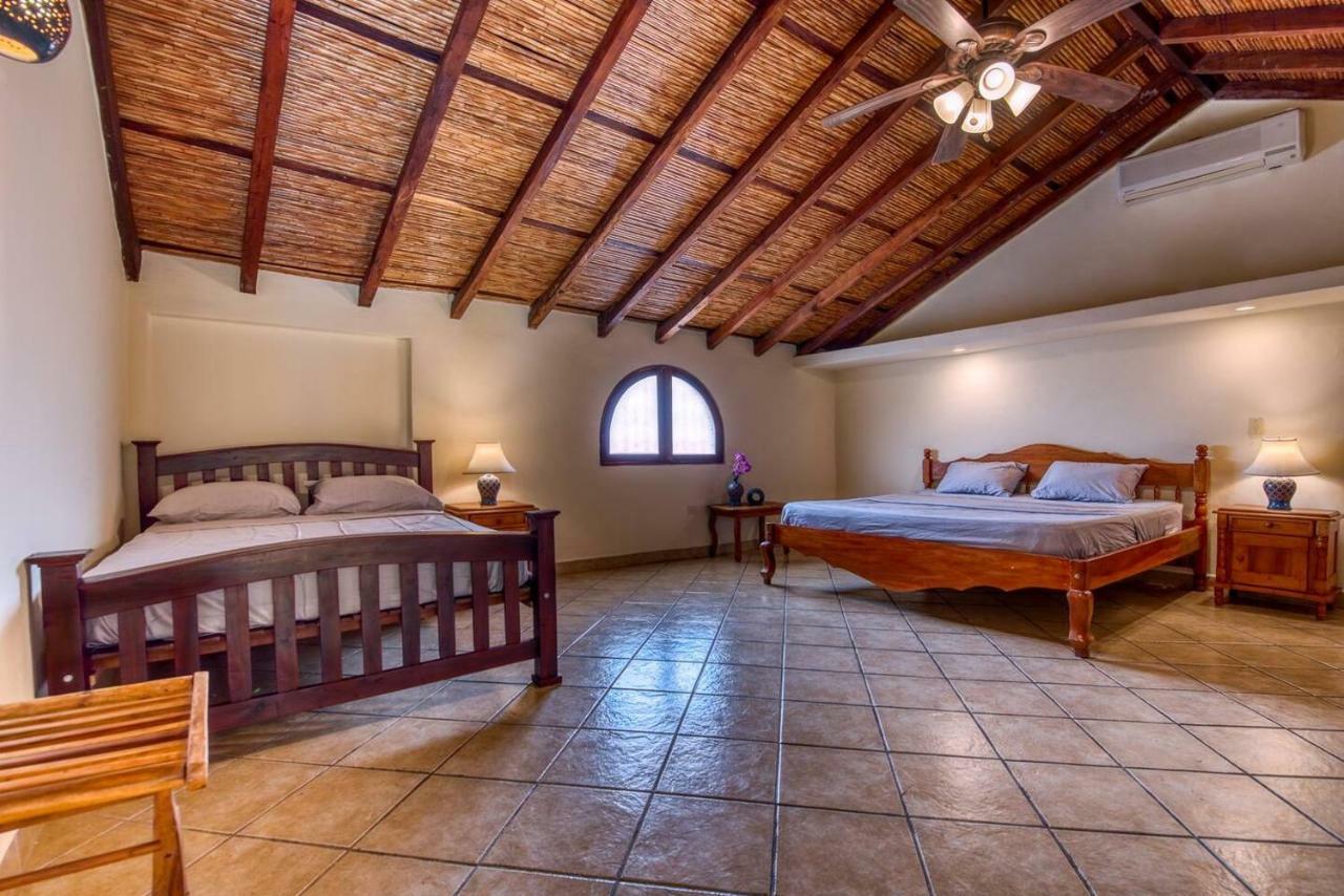 格拉纳达Casa De Arcos别墅 外观 照片